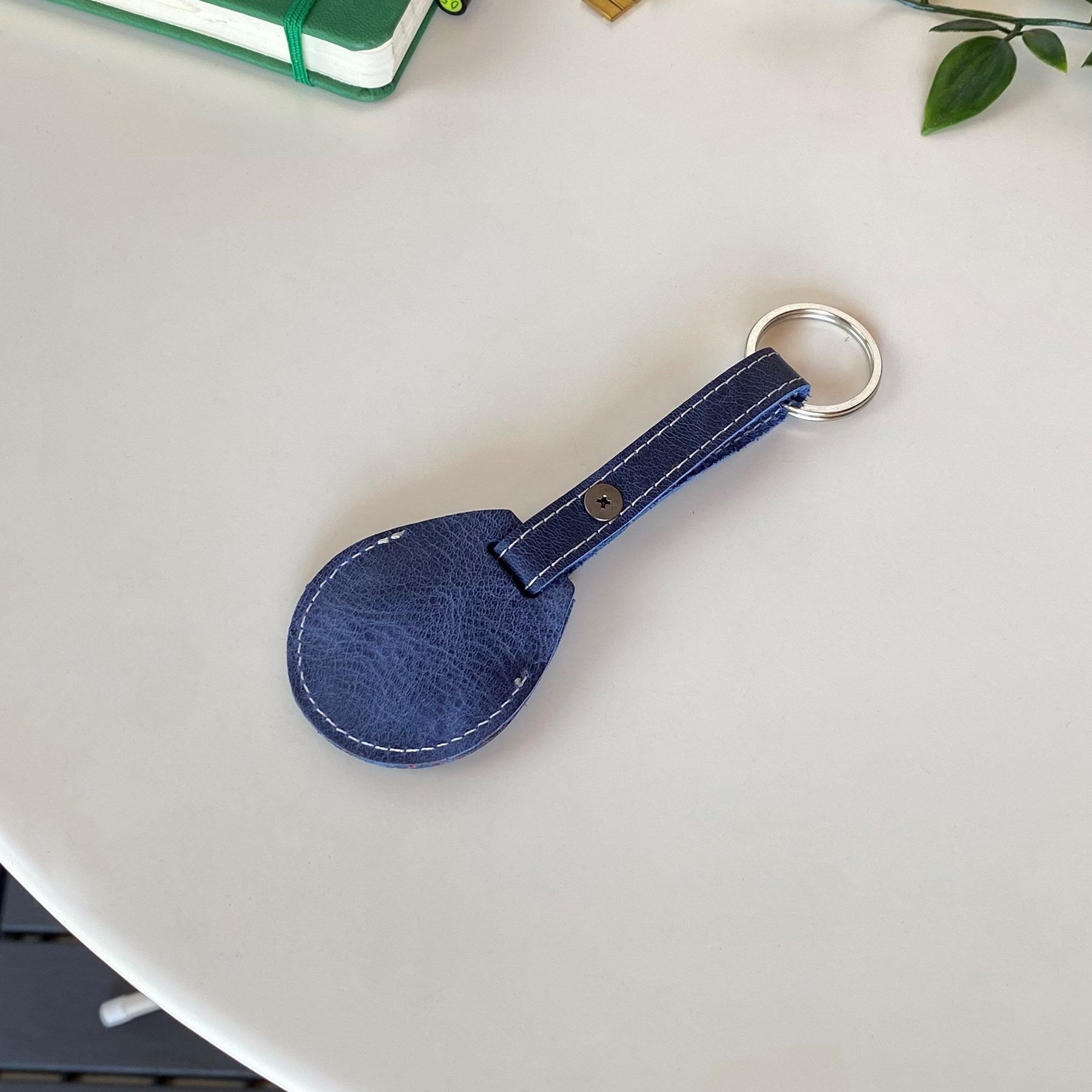 Mendoza - Genuine Leather Airtag Case Keychain